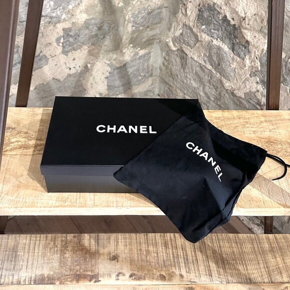 Chanel Vintage Graffiti Flower Accent Slip-on Wooden Sandals - Picture 11 of 11